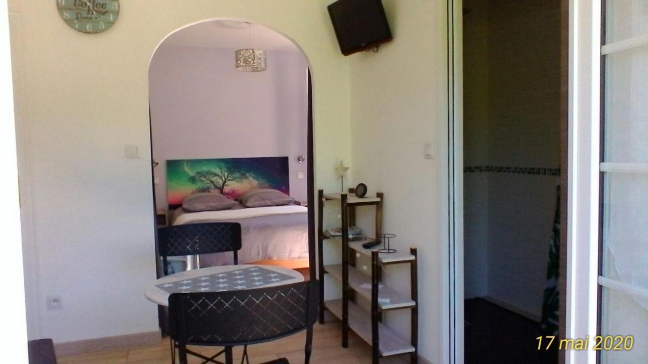 Le Clos Des Palombes Wifi Climatisation Saint-Pierre-du-Mont  Exteriér fotografie